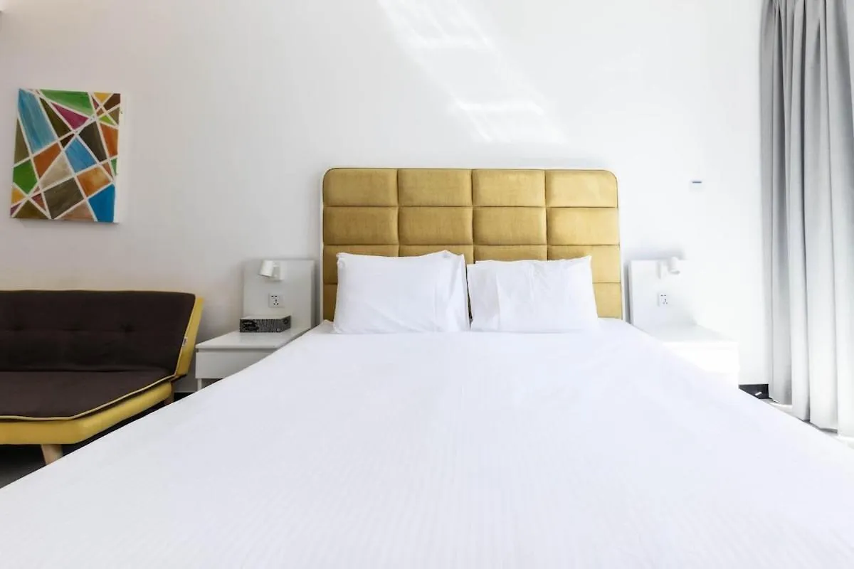 Chic & Comfortable Studio In Crystal Residence Jvc Dubai 0*,  United Arab Emirates